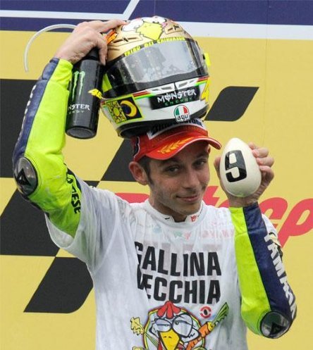 Valentino Rossi - Campion Mondial MotoGP 2009 Valentino Rossi - Campion Mondial MotoGP 2009