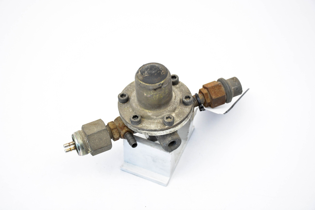 Valva / Supapa Mercedes-Benz VARIO 1996 - 2013 0034298344, 4750090090