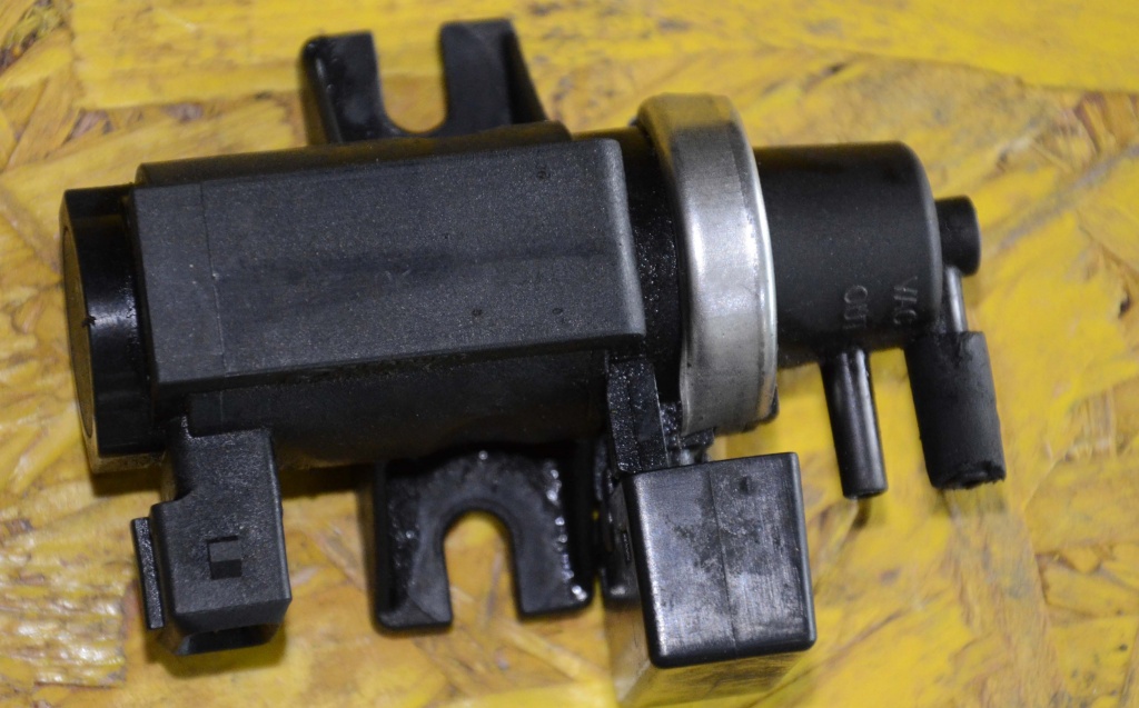 Valva vaccum turbina BMW E60 E65 722796