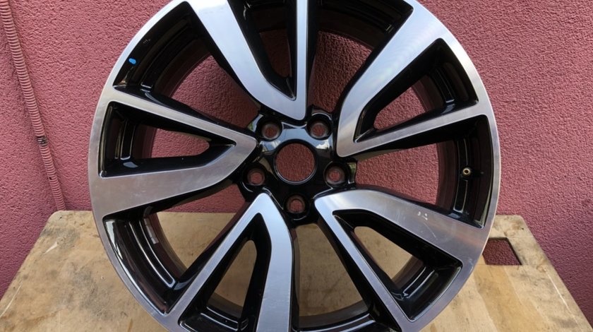 Vand 1 janta aliaj pe 19 pt Nissan Qashqai