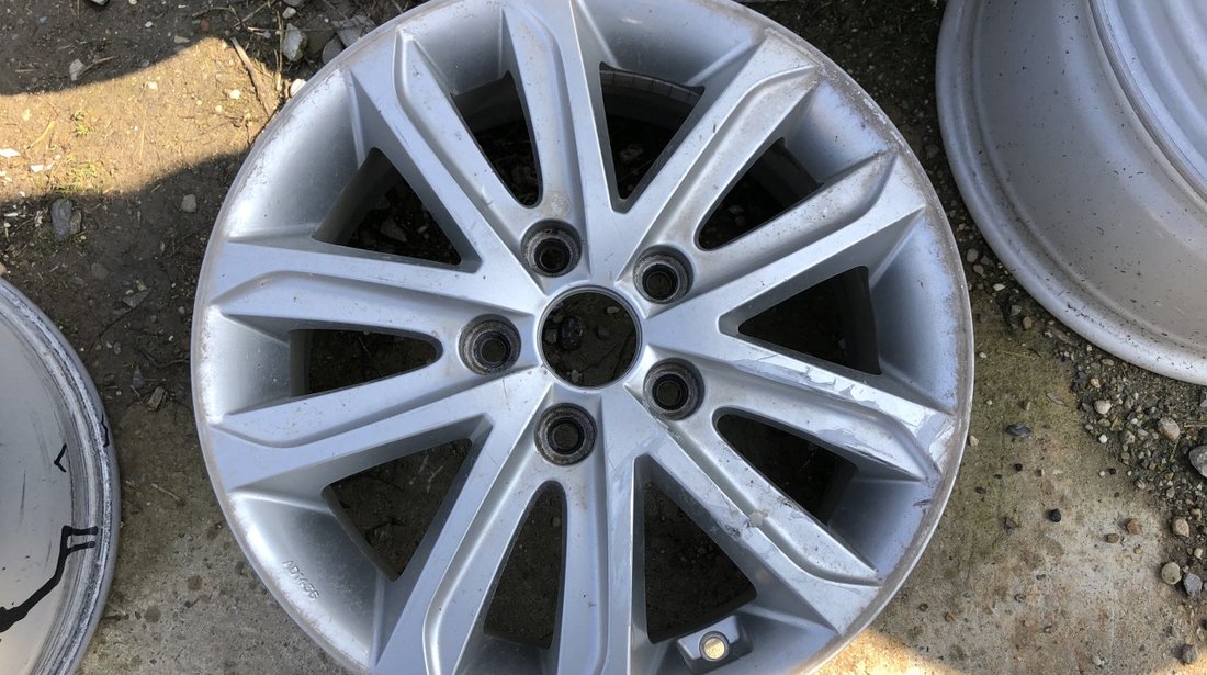 Vand 1 janta aliaj R16 Hyundai Elantra 52910-3X760