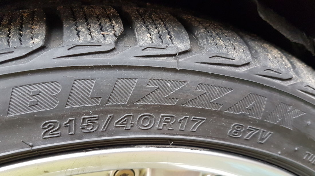 VAND 2+2 anv. iarna dim.215/40/17 marca Bridgestone Blizzak DOT 2015 si Nankang DOT 2018