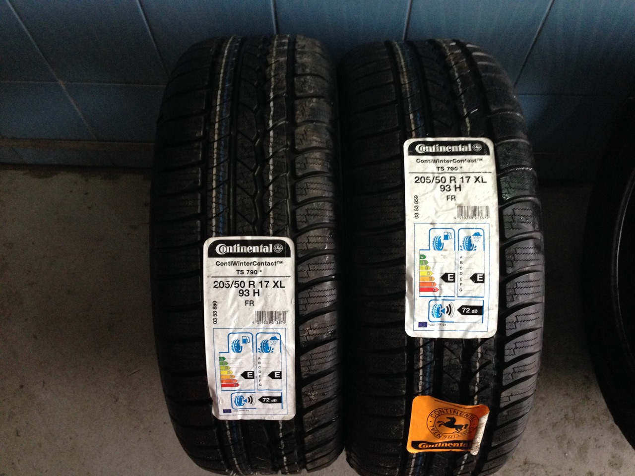 VAND 2 ANVELOPE 205/50/17 CONTINENTAL DE