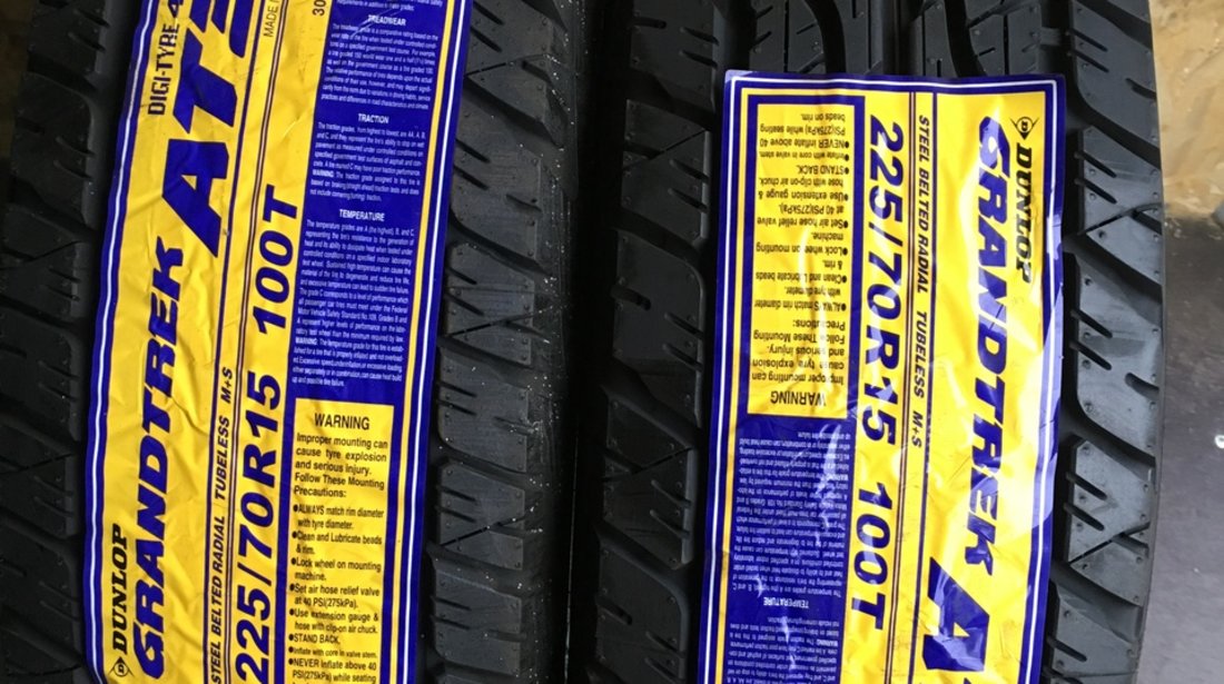 Vand 2 anvelope 225/70/15 Dunlop de iarna noi