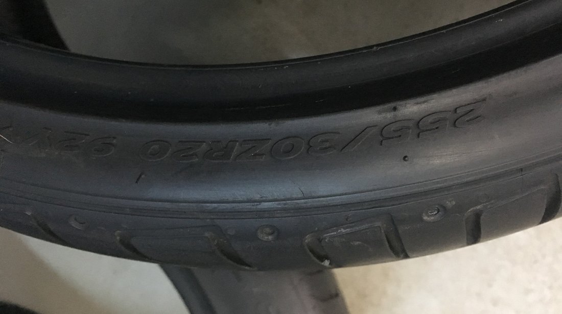 VAND 2 ANVELOPE 255/30/20 HANKOOK DE VARA CA NOI