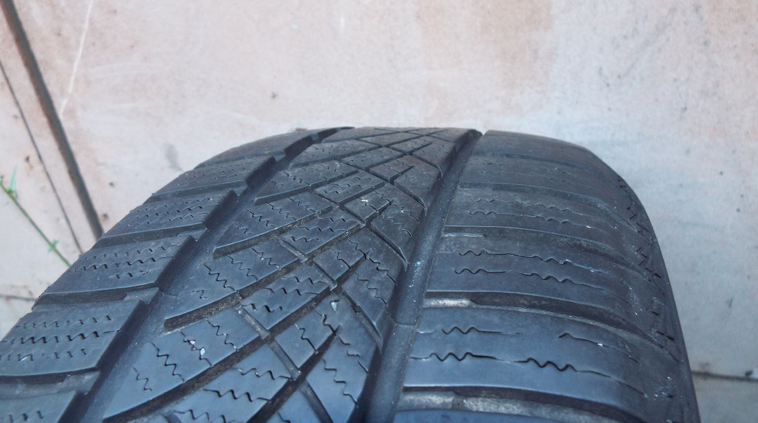 vand 2 anvelope de iarna [noi] 195/50/15 hankook optimo4s pret 300ron amandoua