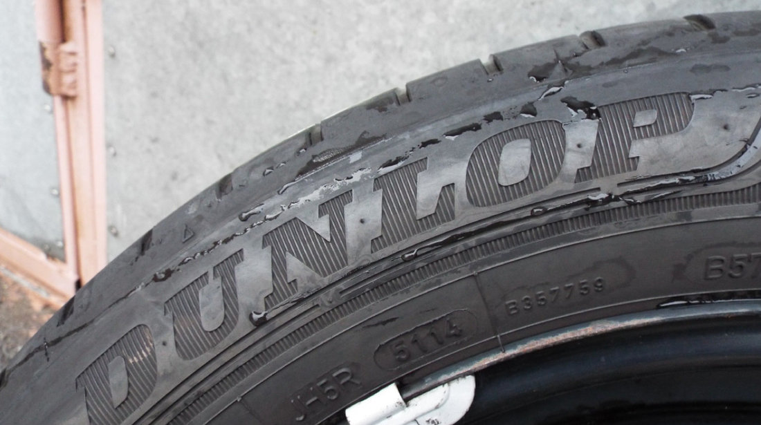 vand 2 anvelope de vara 205/55/16 dunlop blueresponse pret 250ron