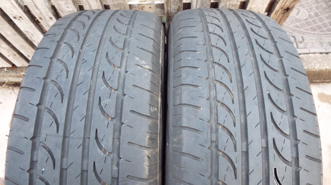 vand 2 anvelope de vara 205/55/16 duro dp3000 pret 200ron