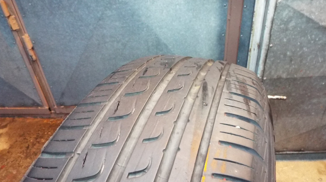 vand 2 anvelope de vara 205/60/16 pirelli p7 pret 250ron ambele