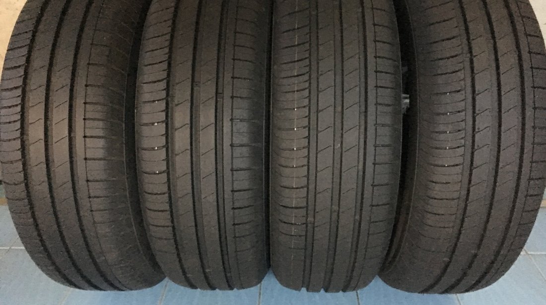 VAND 4 ANVELOPE 195/65/15 HANKOOK DE VARA NOI