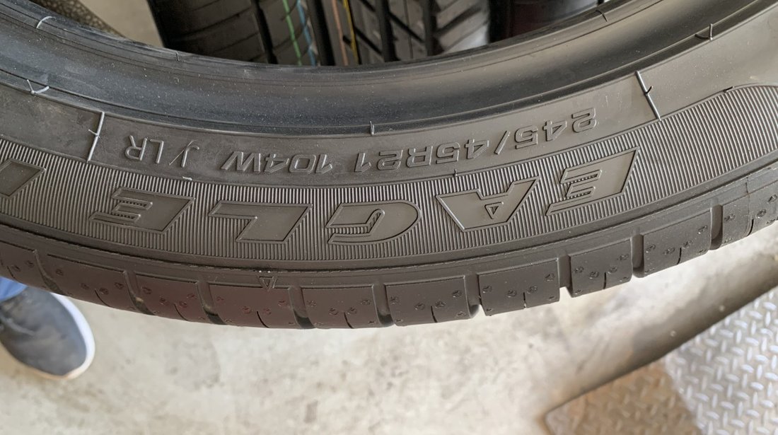 vand 4 anvelope 245/45/21 goodyear de vara noi