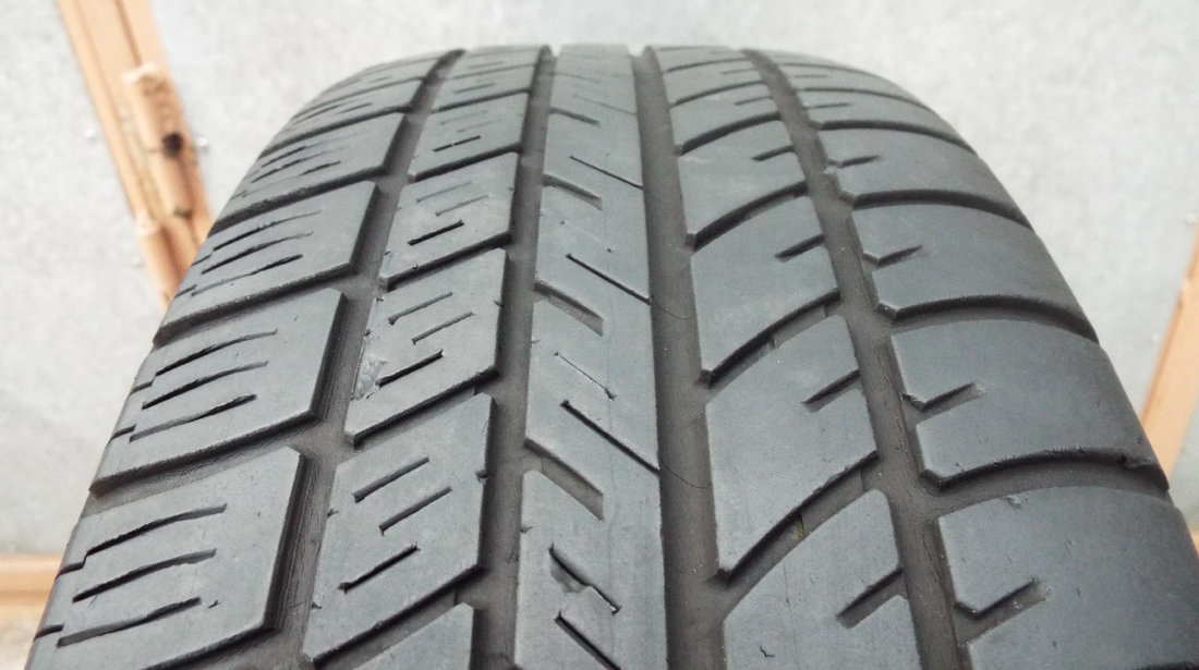 vand 4 anvelope de vara 185/65/15 michelin energy  200ron toate4