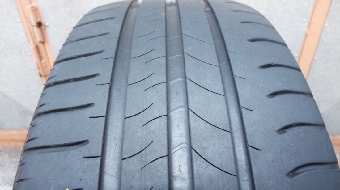 vand 4 anvelope de vara 205/55/16 michelin energy sever pret 500ron toate4