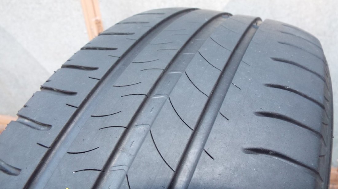 vand 4 anvelope de vara 205/55/16 michelin energy sever pret 500ron toate4