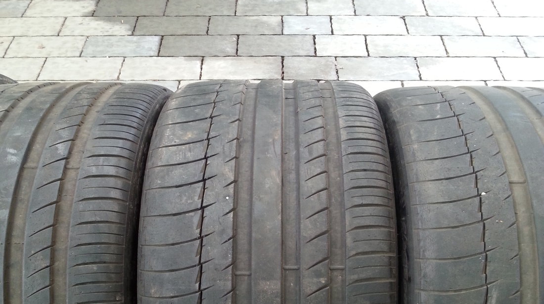 Vand 4 anvelope SH vara Michelin 235/35/19