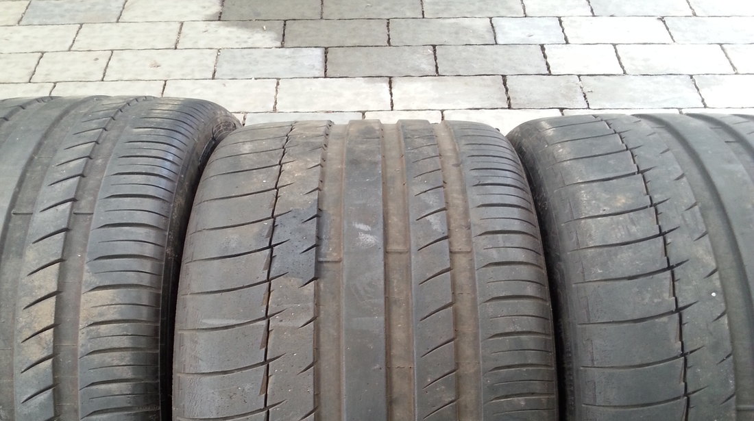 Vand 4 anvelope SH vara Michelin 235/35/19