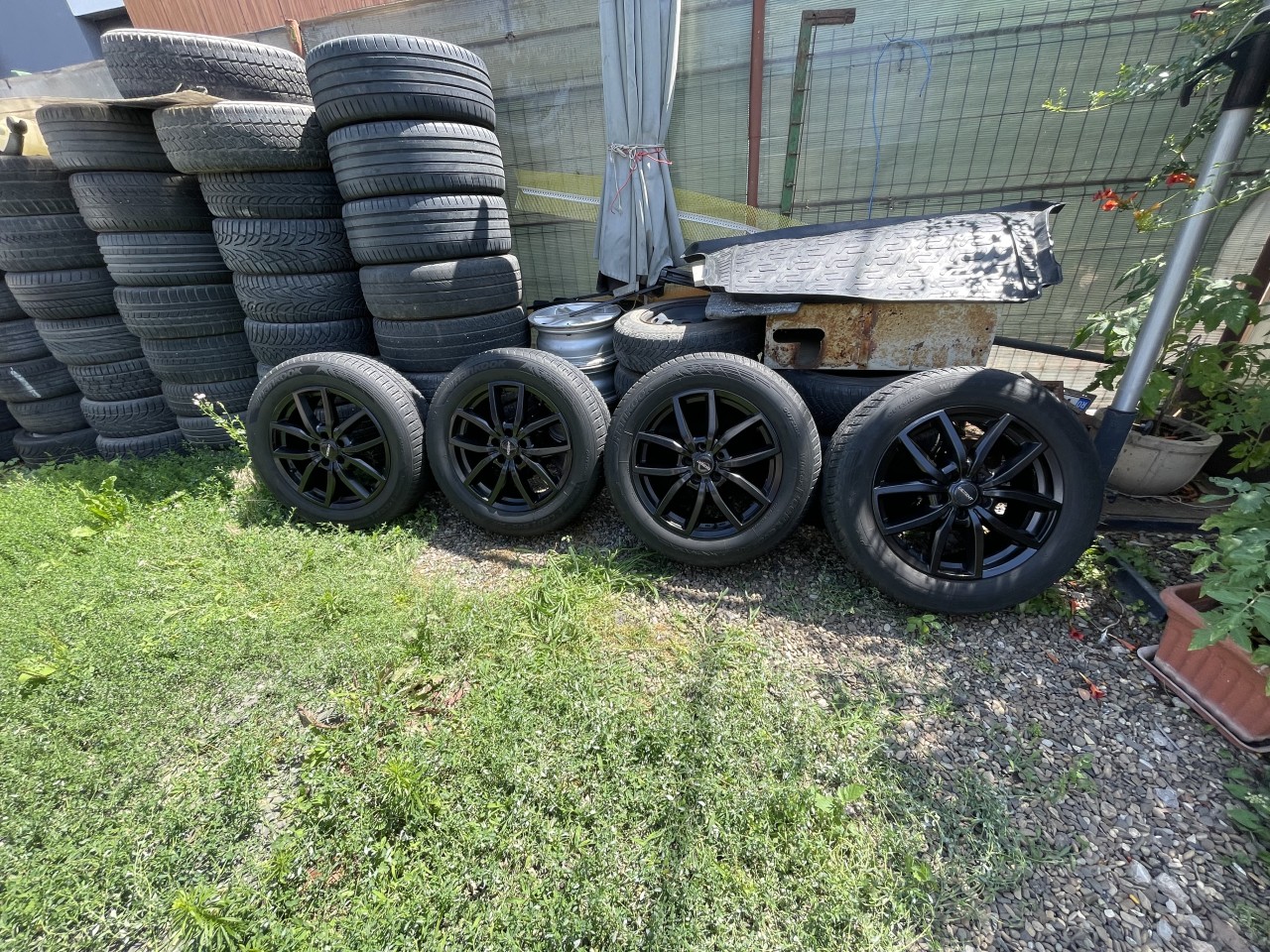 Vand 4 jante AL. DEZENT /18 5X114,3, ET 40+ Cauciucuri 235/60R18 M&S