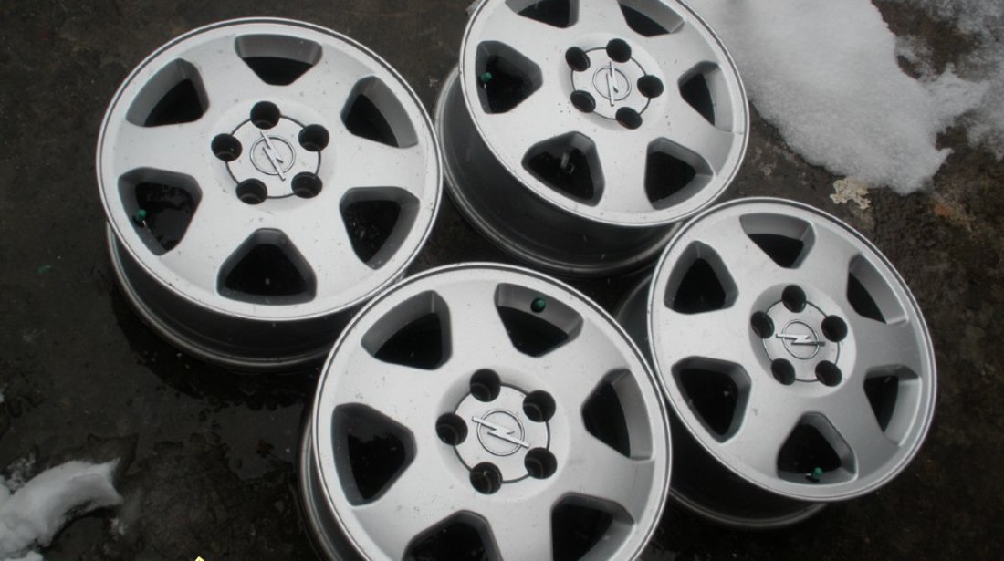 vand 4 jante aproape noi originale opel pe 15 dis 5x110 astra , vectra , meriva , zafira pret 820toa