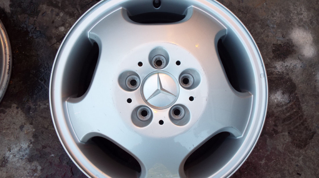 vand 4 jante de aliaj pe 16" originale mercedes clasa A si vaneo pret 850ron toate4