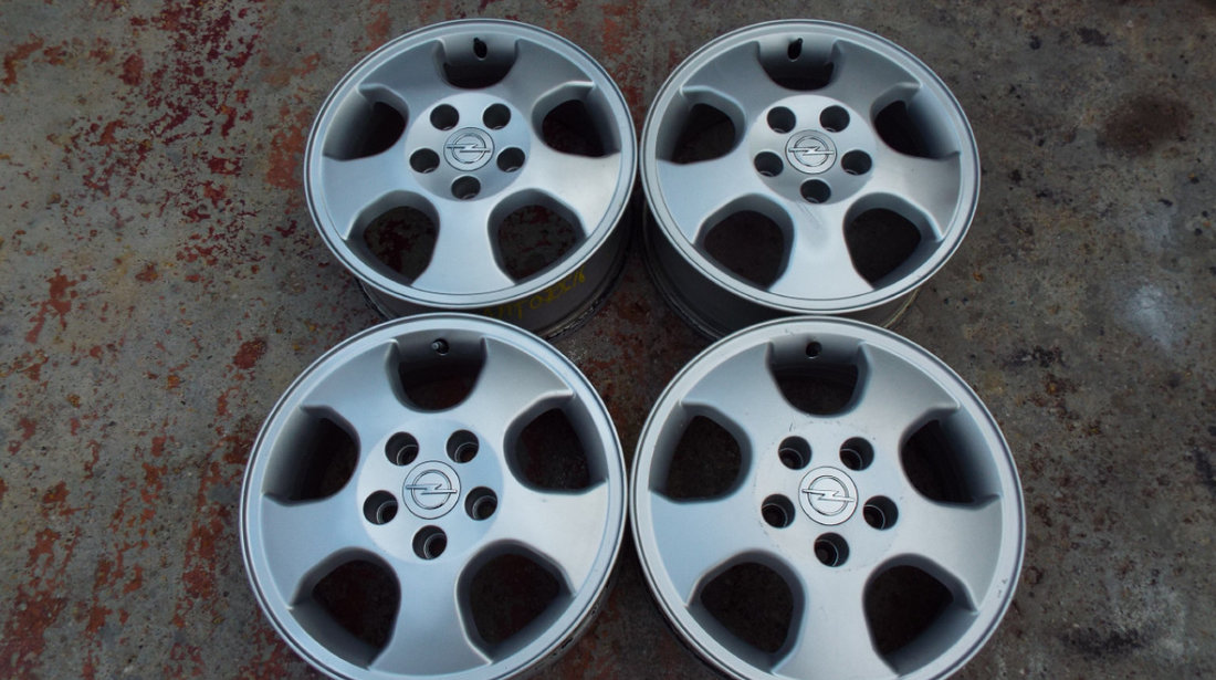 vand 4 jante originale opel pe 15" dis 5x110 astra,vectra,meriva,zafira pret 750toate4