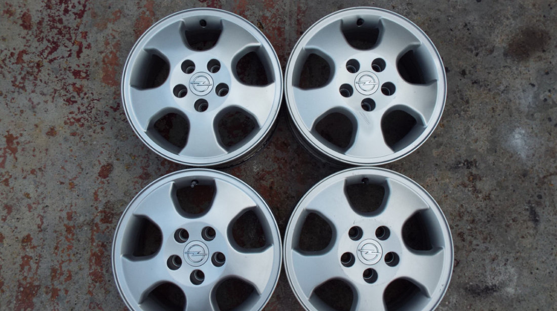 vand 4 jante originale opel pe 15" dis 5x110 astra,vectra,meriva,zafira pret 750toate4