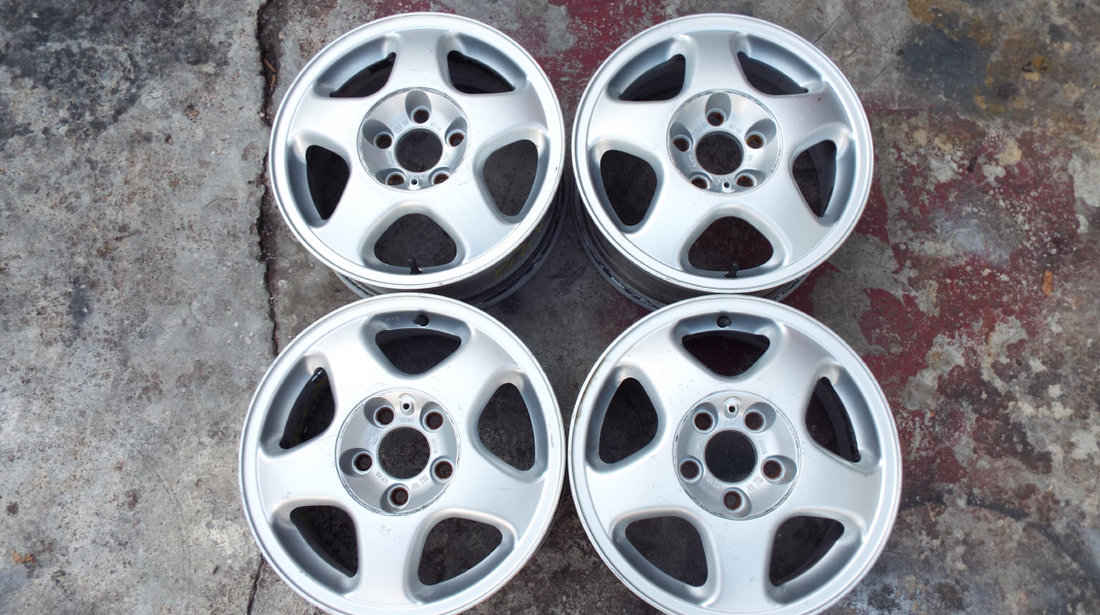 vand 4 jante  originale opel pe 15" dis 5x110 astra,vectra,meriva,zafira,signum pret 500toate4