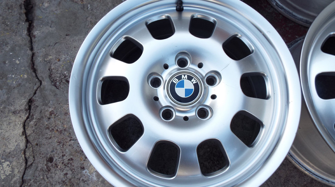 vand 4 jante pe 16" originale de bmw [APROAPE NOI] pret 800ron toate4