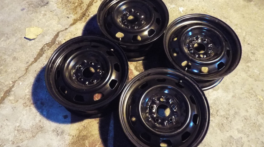 vand 4 jante tabla pe 16" dis 5x114,3 mazda,kia,mitshubishi,hyundai,etc pret 600ron toate 4