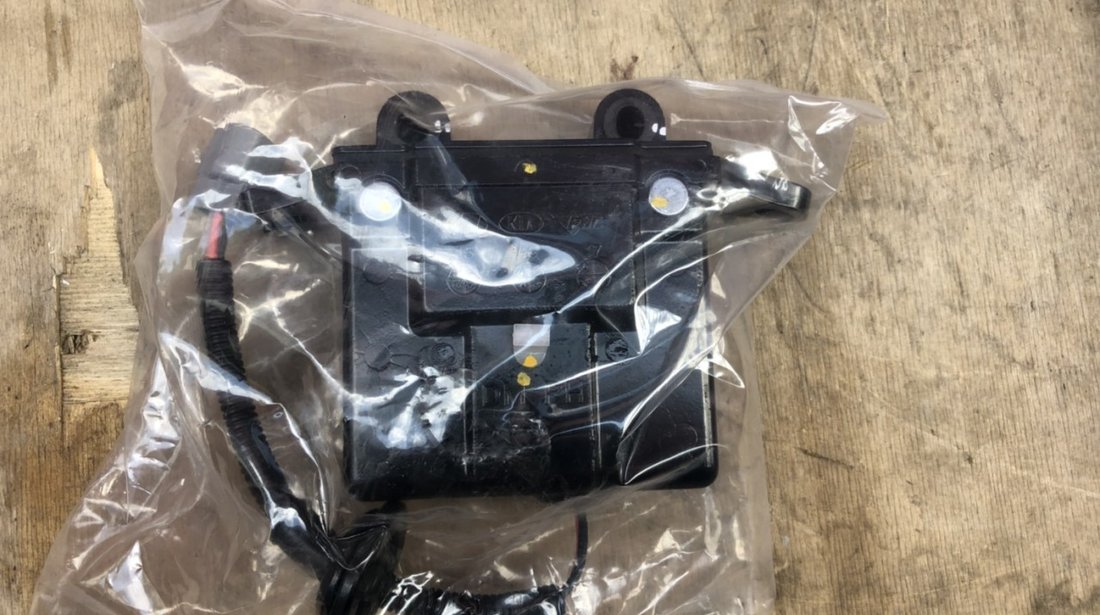 Vand actuator capsa broasca capota Hyundai Santa Fe