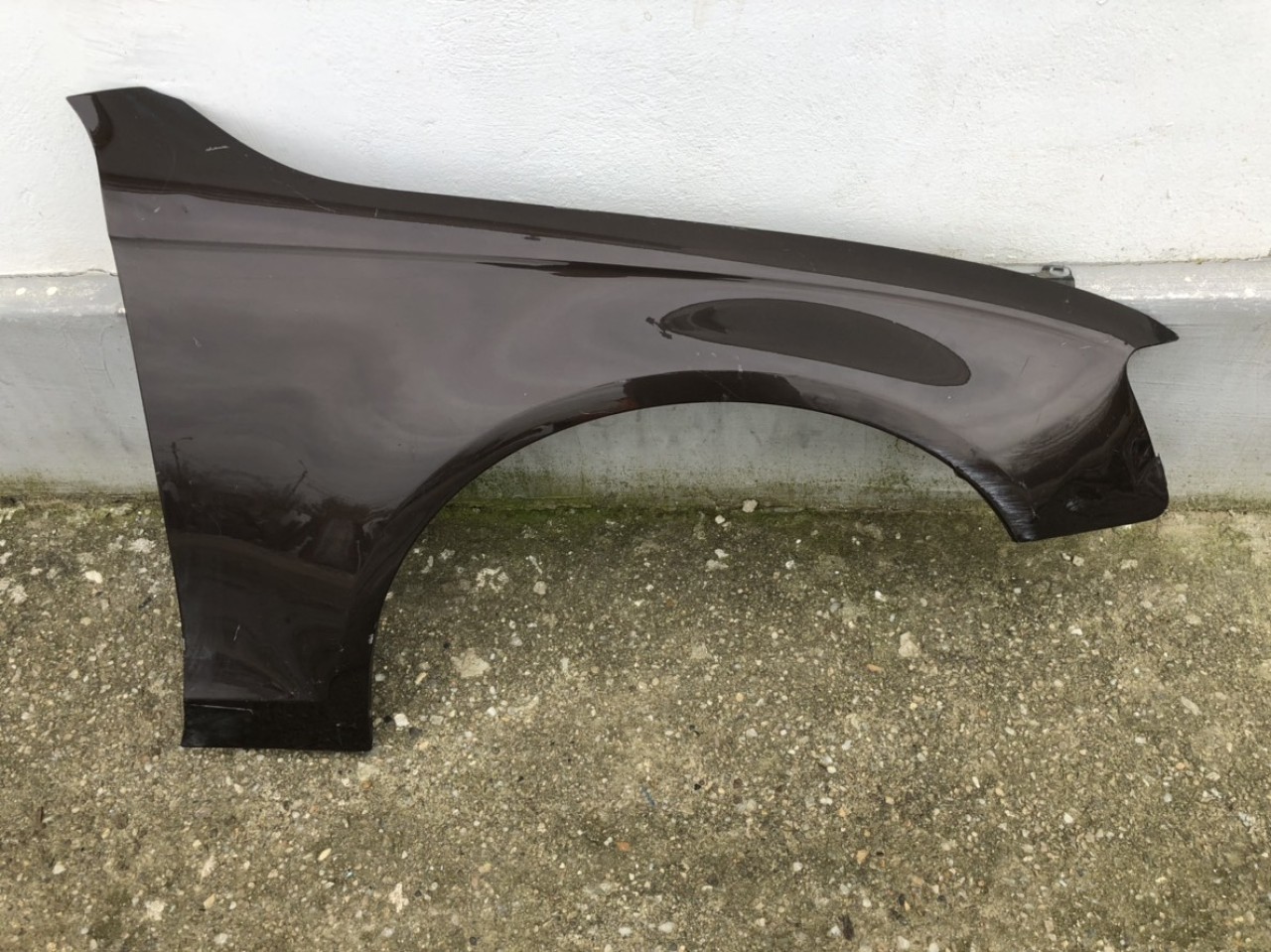 Vand aripa dreapta fata Audi A4 B8 2010