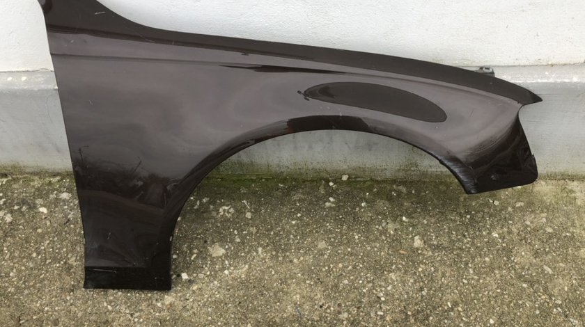 Vand aripa dreapta fata Audi A4 B8 2010