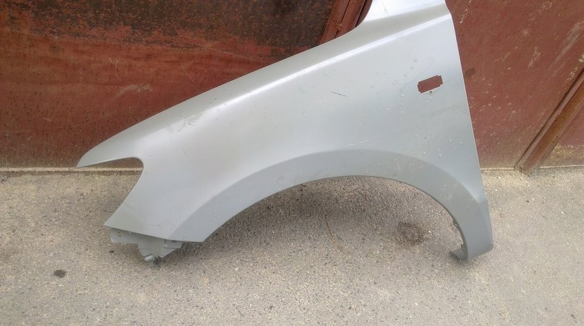 Vand aripa stanga fata Hyundai Santa Fe 2008