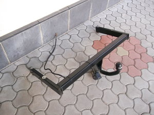 VAND CARLIG REMORCARE PENTRU VOLSKWAGEN PASSAT AN 2001 BERLIN  PRET 350 RON ?