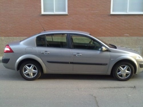 Vand cutie viteze pentru renault megane 1.5 dci din anul 2005