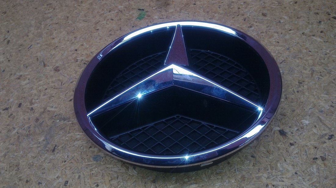 Vand emblema grila Mercedes ML W166