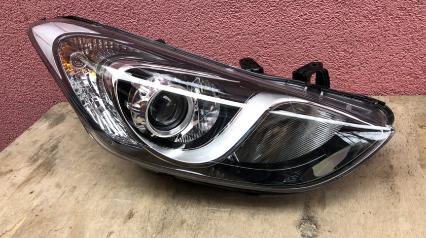 Vand far dreapta Hyundai i30 2015
