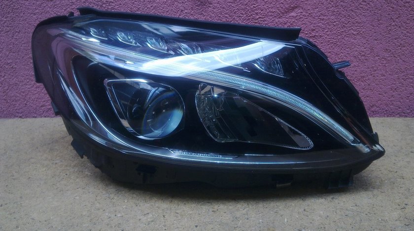 Vand far dreapta LED Mercedes C Class W205