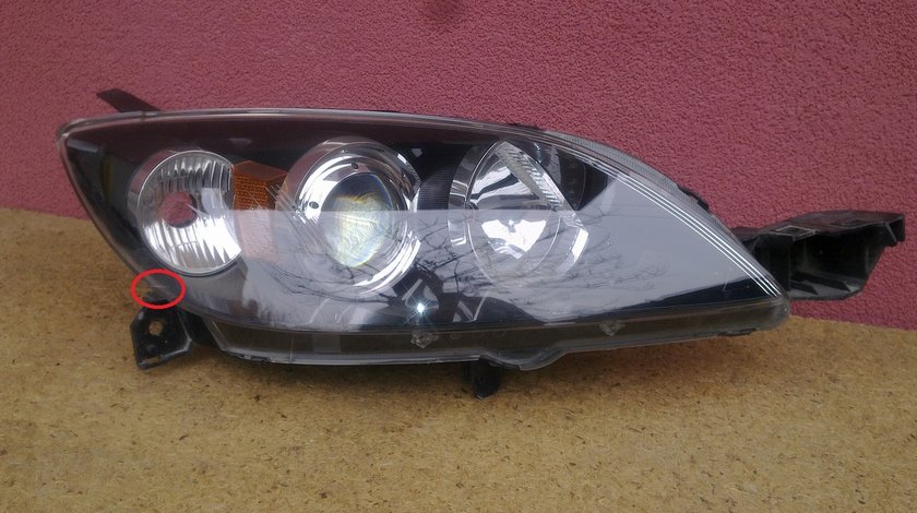 Vand far dreapta Mazda 3