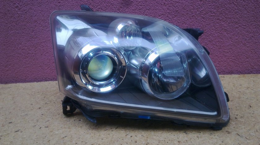 Vand far dreapta Toyota Avensis 2008