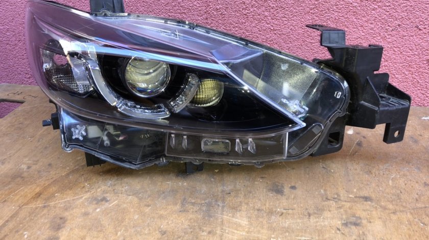 Vand far led dreapta Mazda 6 2016