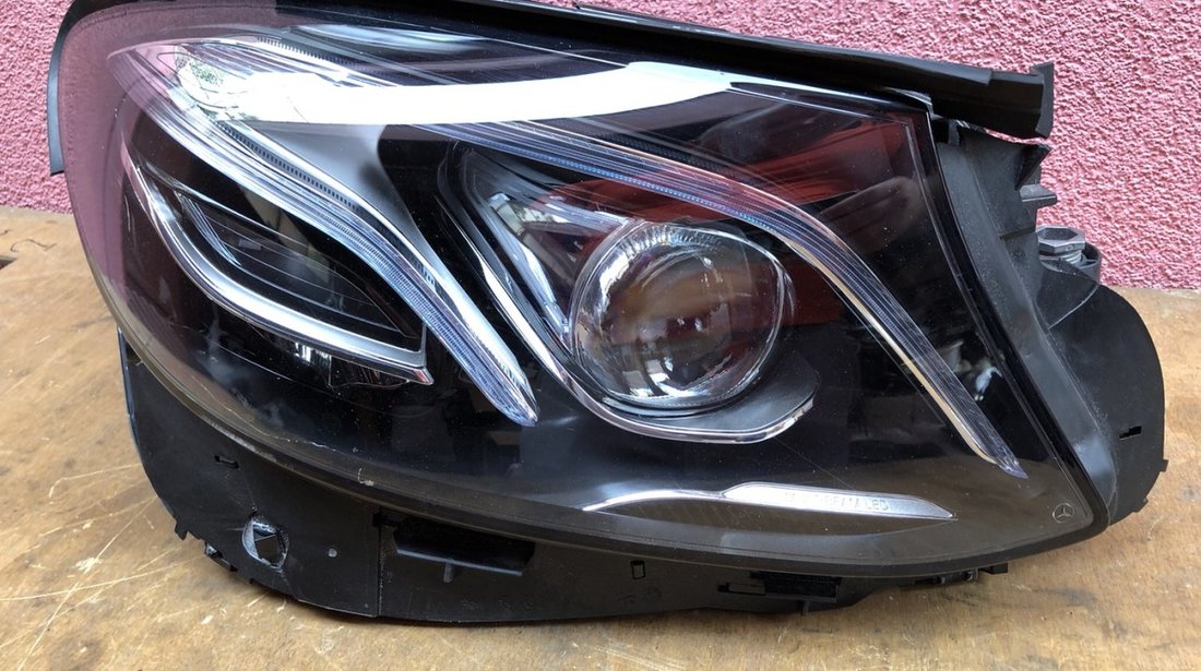 Vand far led dreapta multibeam Mercedes E W213