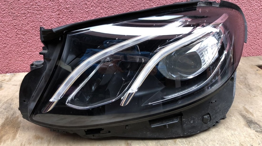 Vand far led stanga Mercedes E class W213