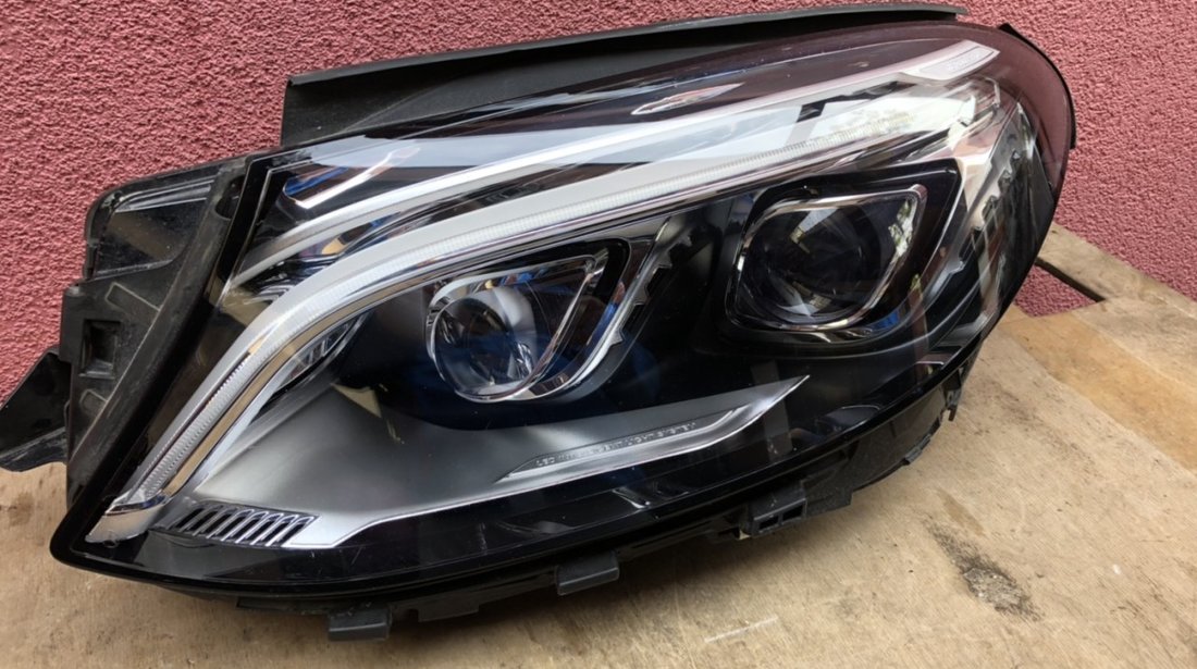 Vand far LED stanga Mercedes GLE W166