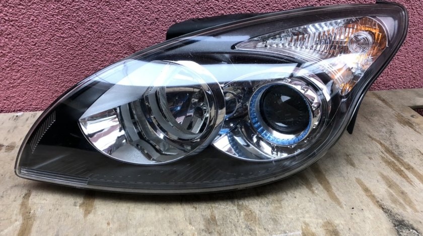 Vand far stanga Hyundai i30 2010