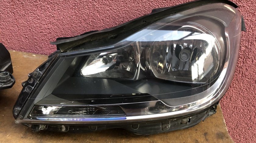 Vand far stanga Mercedes C W204 facelift 2012