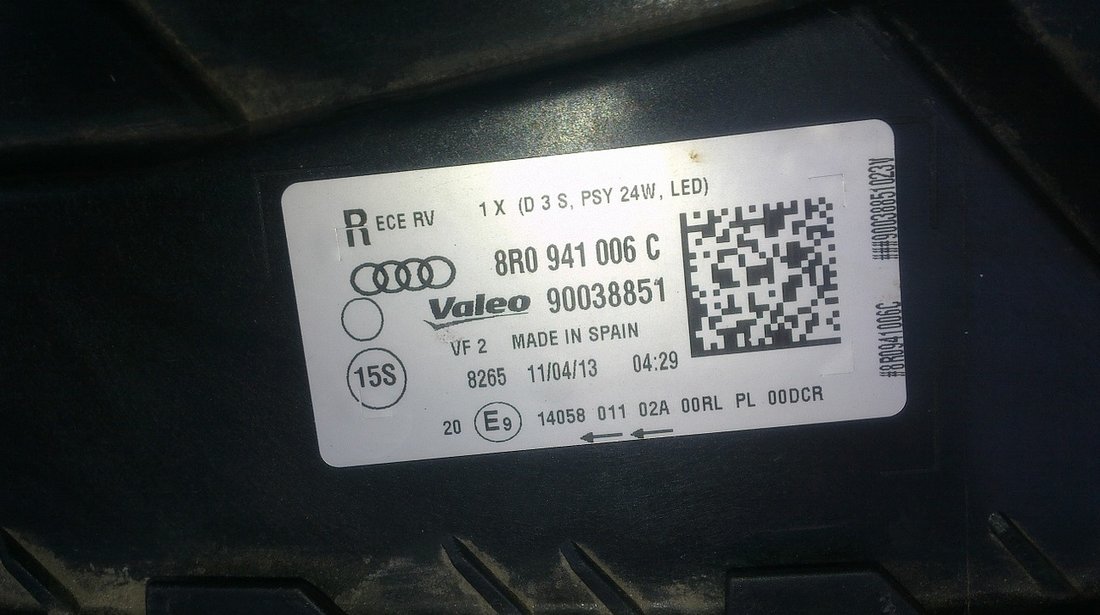 Vand far xenon dreapta Audi Q5 2013