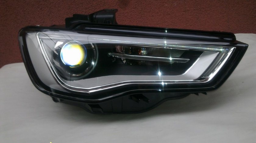Vand Far xenon led nou dreapta audi a3 2014