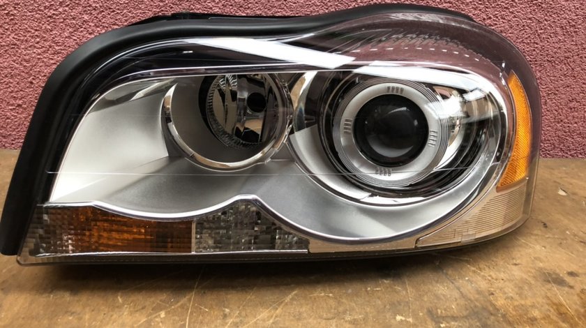 Vand far xenon stanga Volvo XC90 31446876