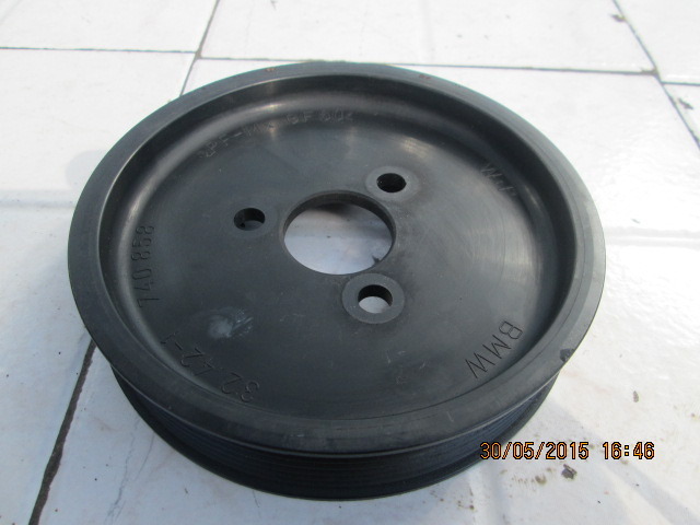 Vand fulie pompa servo-directie BMW E38