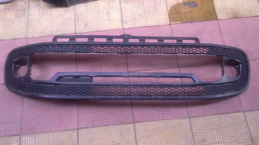 Vand grila bara fata VW Up 2012